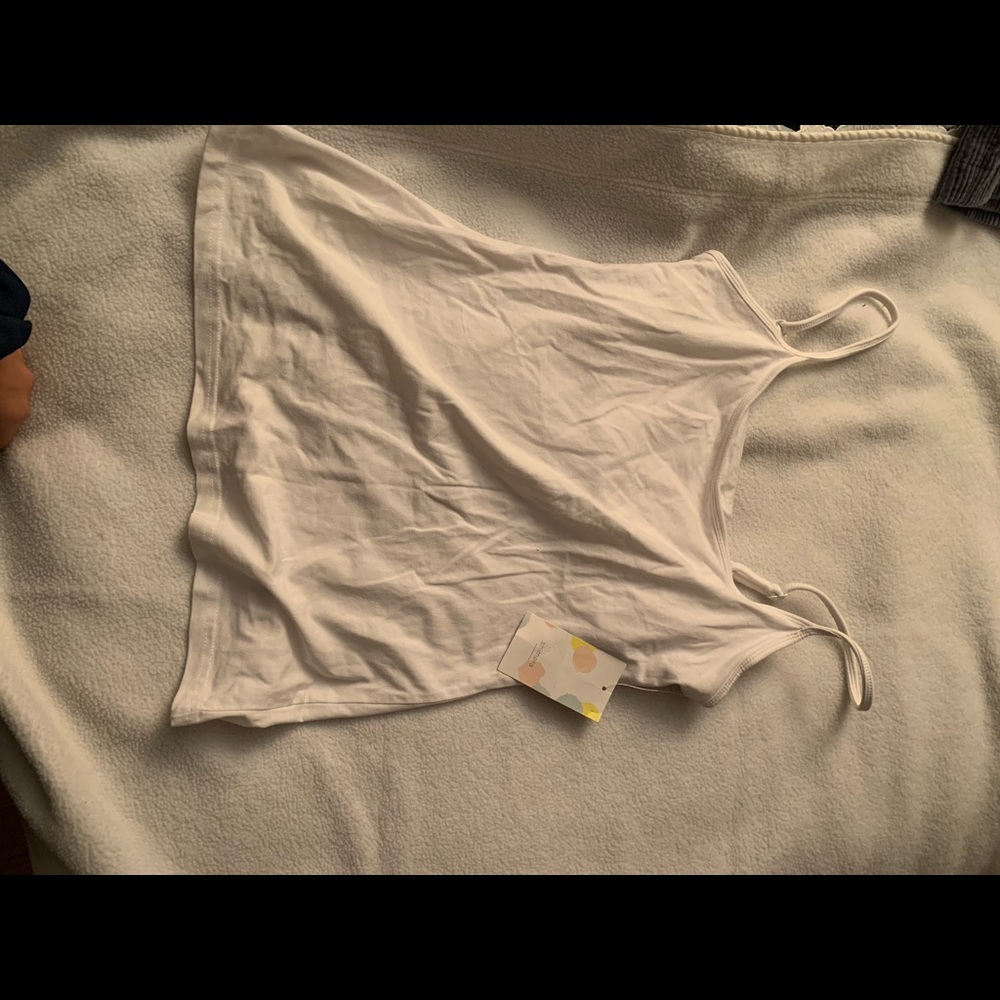 white tank - NWT